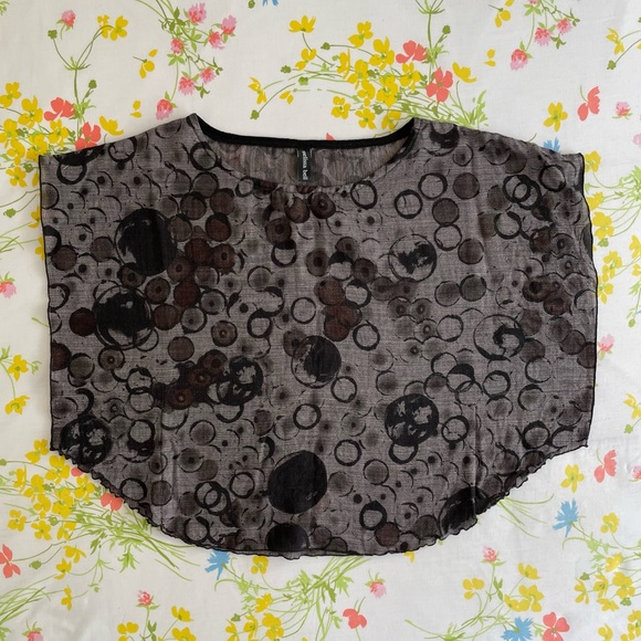 Flutter sleeve blouse - Picture 2 of 10